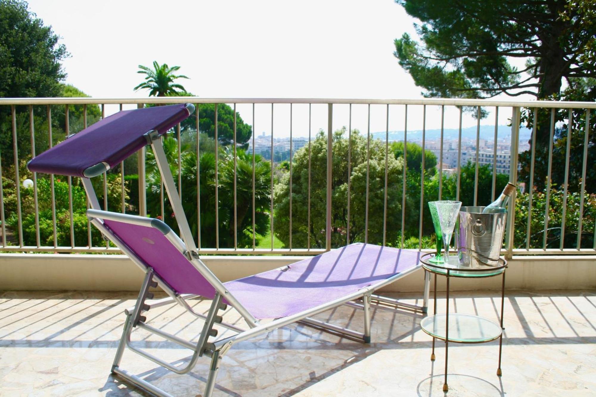 Appartement Sea View & Gardens In *